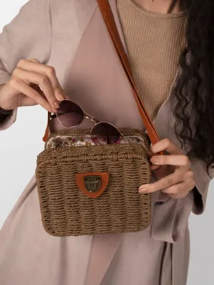 Brown jute women outing bag