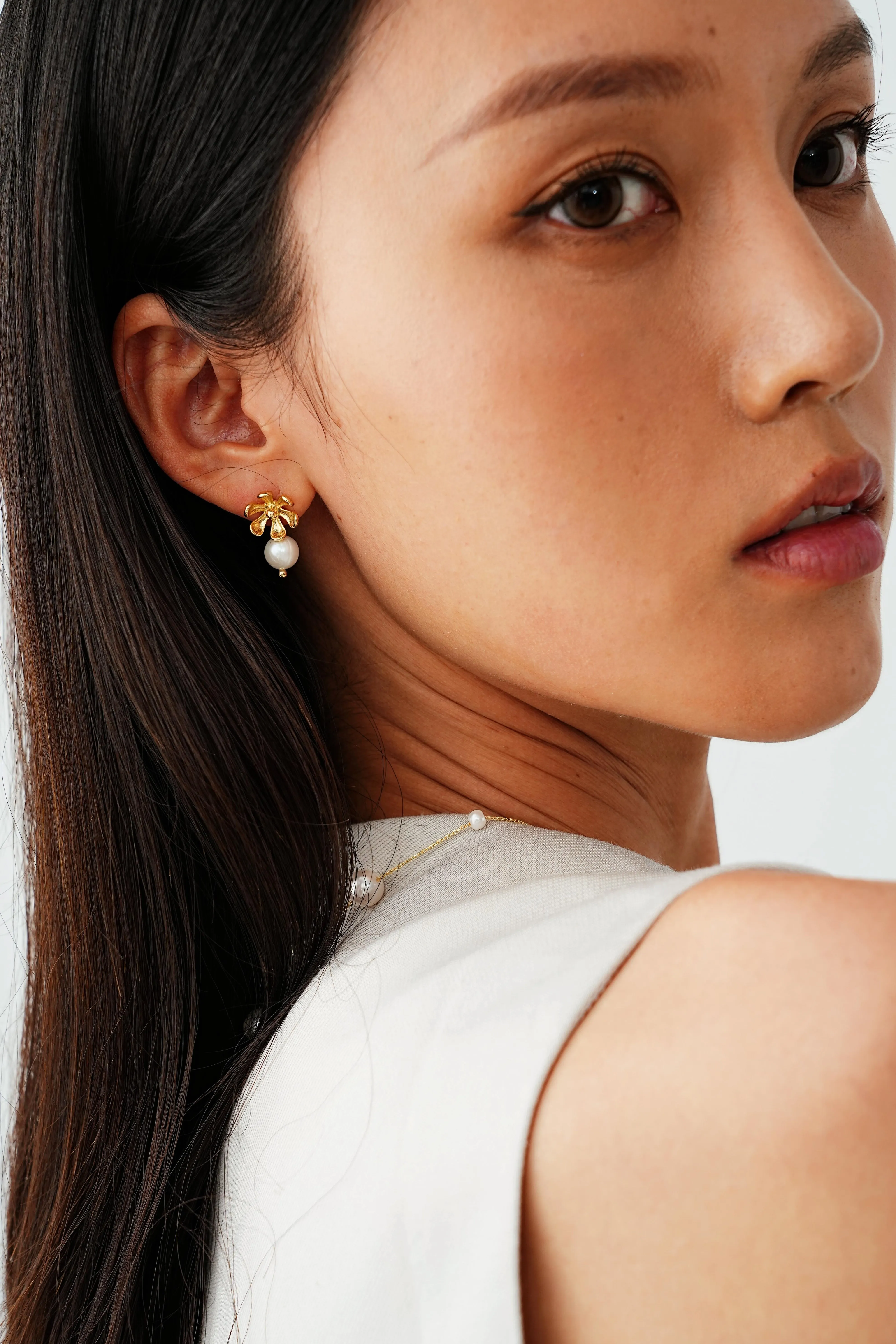 Floral Pearl 18K Gold Earrings