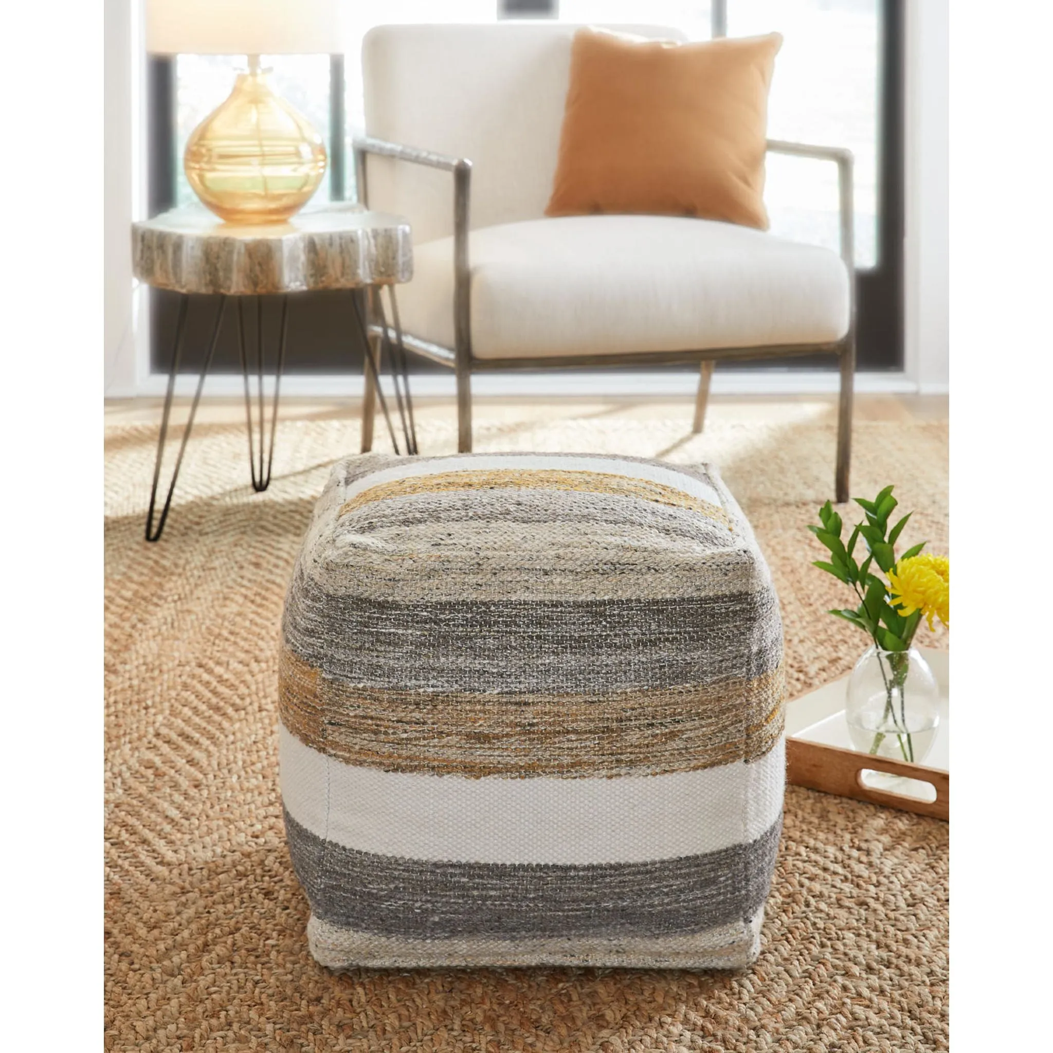 Josalind Pouf