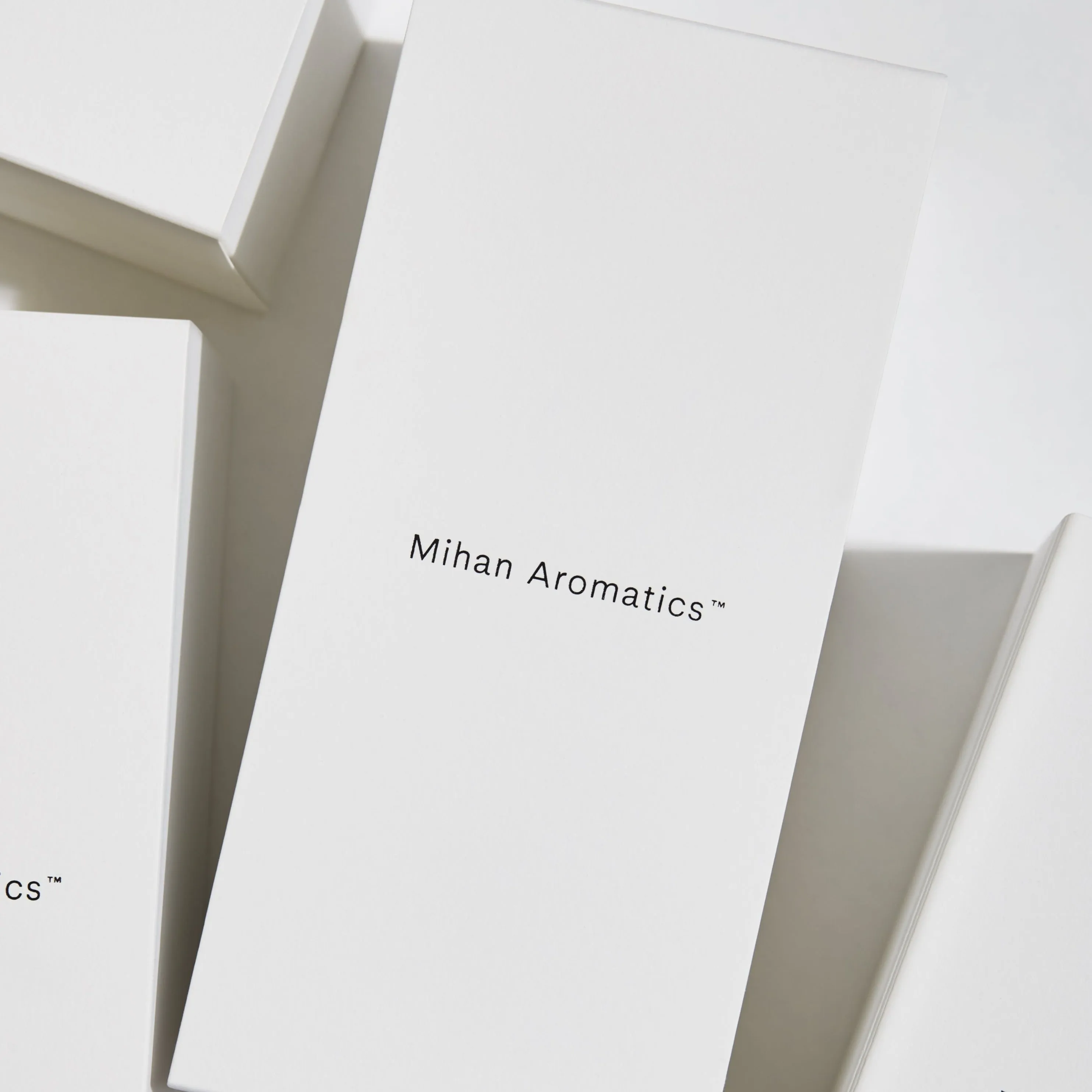 Mihan Aromatics Munlark Ash Oil Parfum 8ML